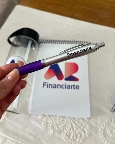 Ver en Instagram: Lapicera personalizada para Financiarte