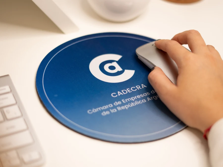 Mousepad personalizado para Cadecra, merch hecho por Fina Digital