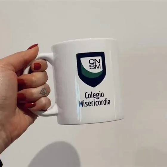 Taza recta personalizada para Colegio Misericordia
